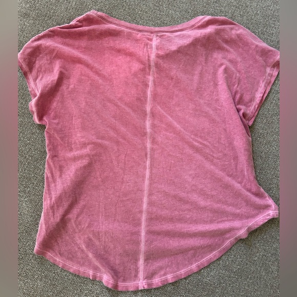 Retro Brand University of Georgia Short-Sleeved Tee with Hi-Low Hem - Picture 3 of 5